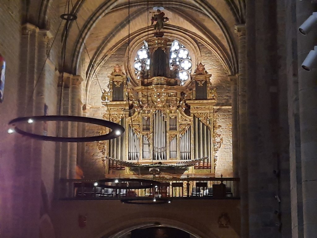 Pamplona, órgano de la parroquia de San Nicolás